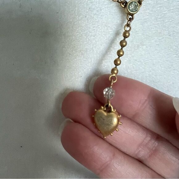 Gold tone beaded sparkle heart pendant necklace - Picture 5 of 6